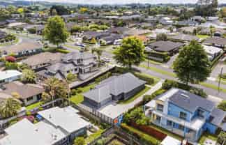 44 Inverness Drive, Pyes Pa