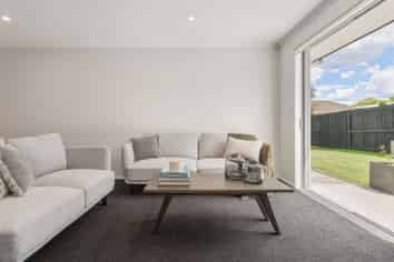 44 Inverness Drive, Pyes Pa