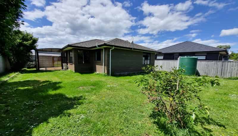 19 Buckingham Place, Springvale