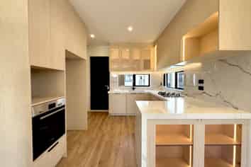 4d Tainui Terrace, Mangere Bridge