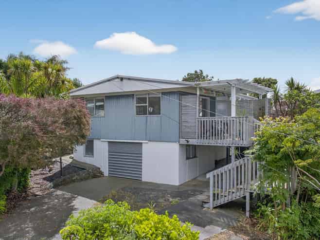 11 Kendale Drive, Matheson Bay, Leigh