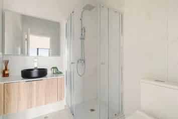 12/32 Tapuwae way, Mangere Bridge