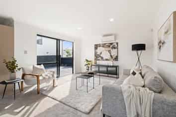 577A Hillsborough Road, Hillsborough