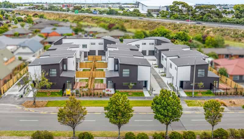 121C Lincoln Road, Addington