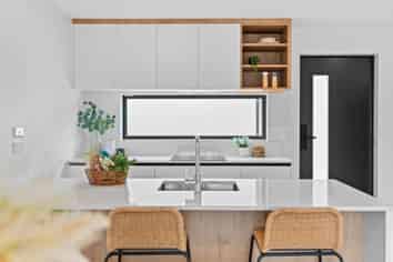 121C Lincoln Road, Addington