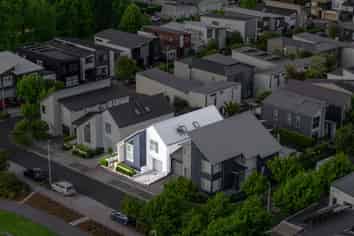 18 Liquidambar Drive, Hobsonville