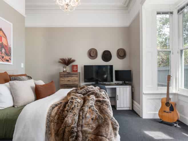 24 Buffon Street, Waltham