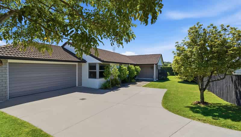 7 Caldera Crescent, Pyes Pa