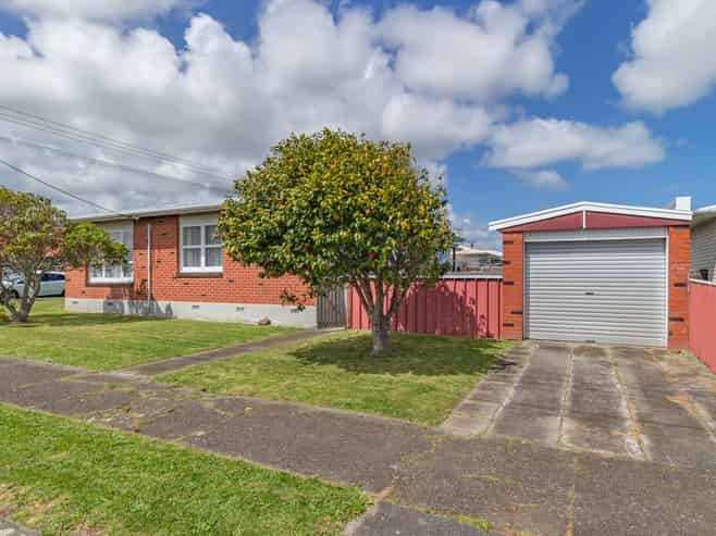 57 Weraroa Road, Levin