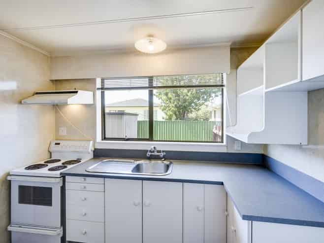 3/403 Avenue Road West, Hastings