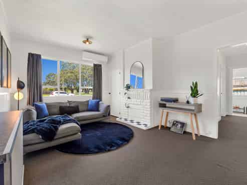 98 Centennial Avenue, Waitara