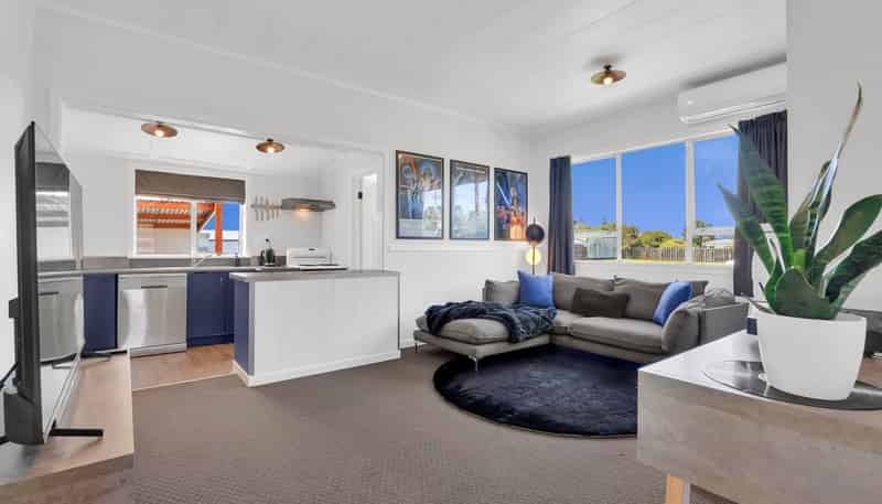 98 Centennial Avenue, WAITARA