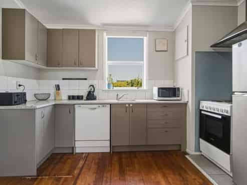 10 Glenross Street, Glenross