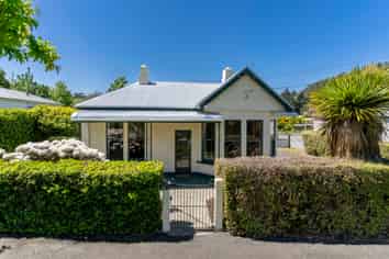 10 Glenross Street, GLENROSS