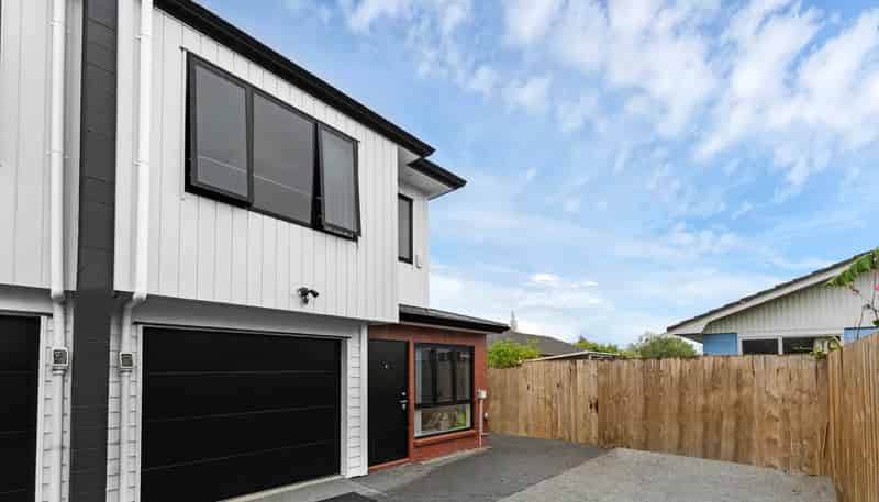 10D Benton Place, Manurewa