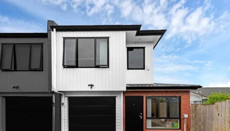 10D Benton Place, Manurewa