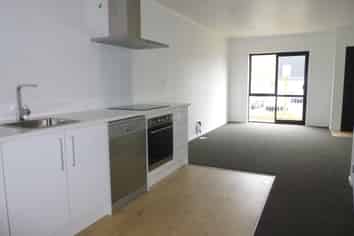 4/1 Vialou Street, Hamilton Central