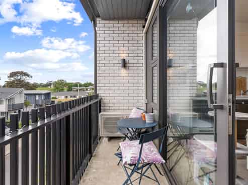 204/38E Fraser Avenue, Northcote