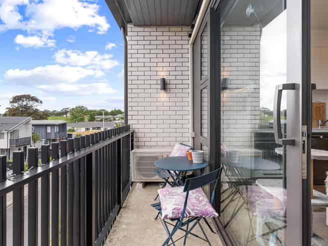 E204_38 Fraser Avenue, Northcote