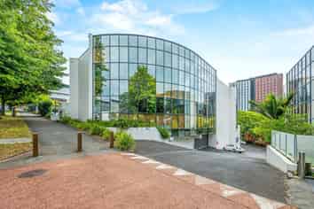 Office with a View - Plenty of Parks