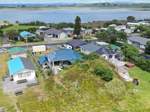 563 Pukehina Parade, Pukehina