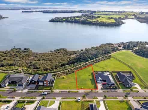 67 Tahuna Minhinnick Drive, Glenbrook