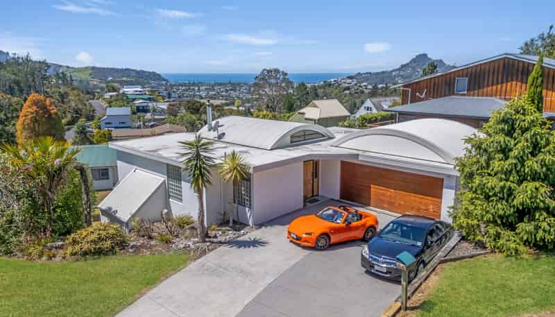 54 Hinemoa Terrace, Tairua