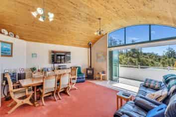 54 Hinemoa Terrace, Tairua