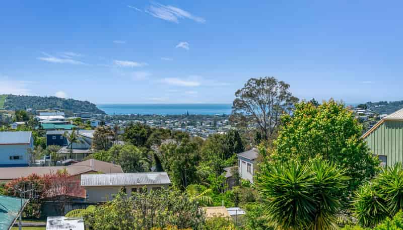 54 Hinemoa Terrace, Tairua