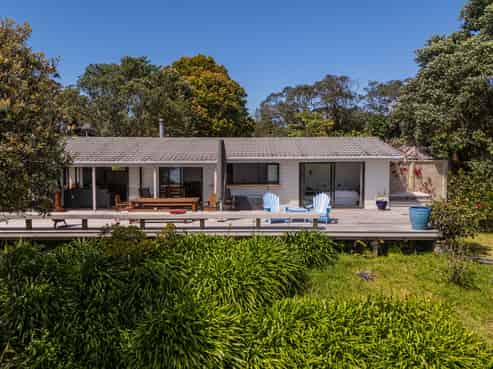 . Sh25 Te Rerenga-Kuaotunu Road, Kuaotunu