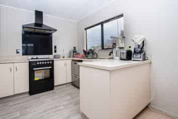 10 Cussen Street, Chartwell