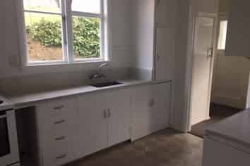 2 Woodstock Terrace, Tawa