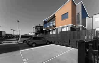 17/1  Scott Road, Hobsonville