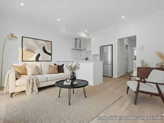 102/9 Mahana Road, Northcote