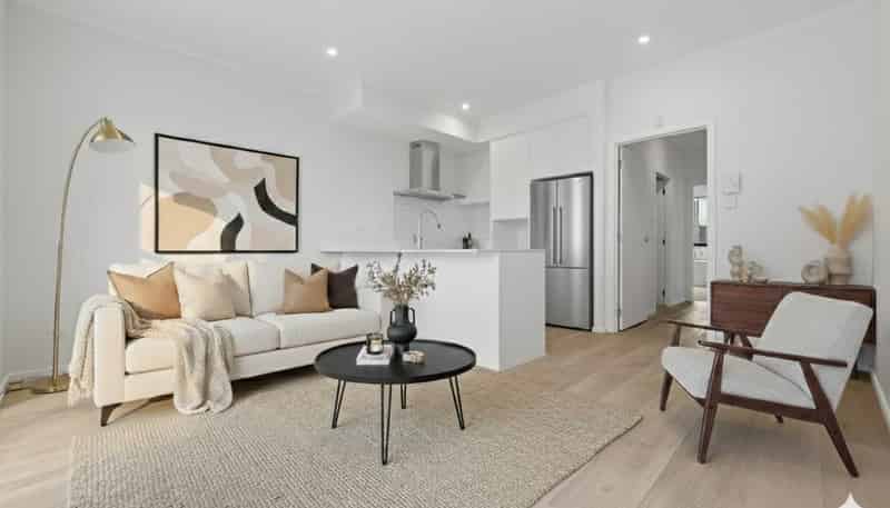 102/9 Mahana Road, Northcote