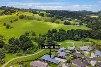 17 Daviot Place, Kamo