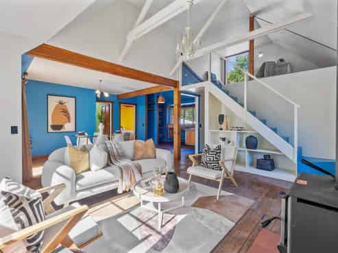 75 Russell Street, Stepneyville