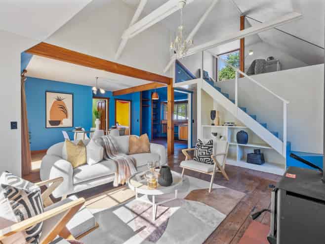 75 Russell Street, Stepneyville