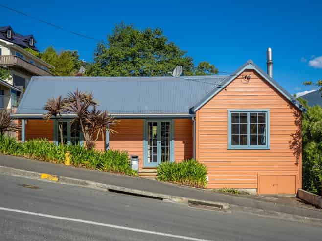 75 Russell Street, Stepneyville