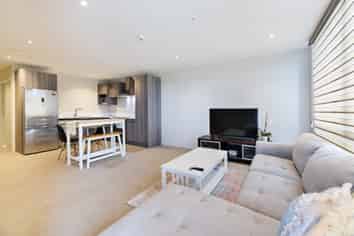 201/5 Rose Garden Lane, Albany