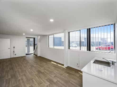 Vacant and versatile industrial unit