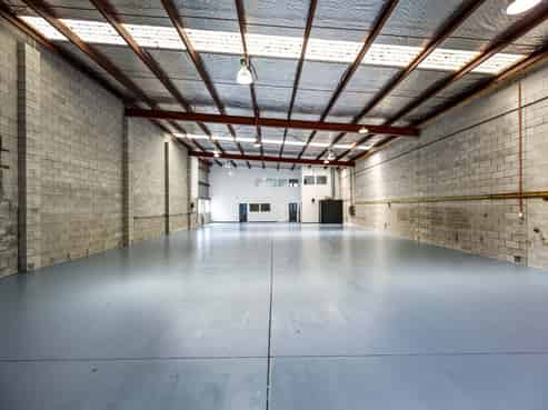 Vacant and versatile industrial unit