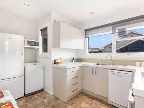 1/170 Waterloo Road, Hutt Central