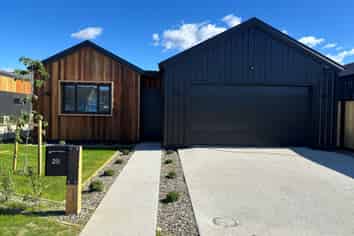 25 Vintage Street, Cromwell