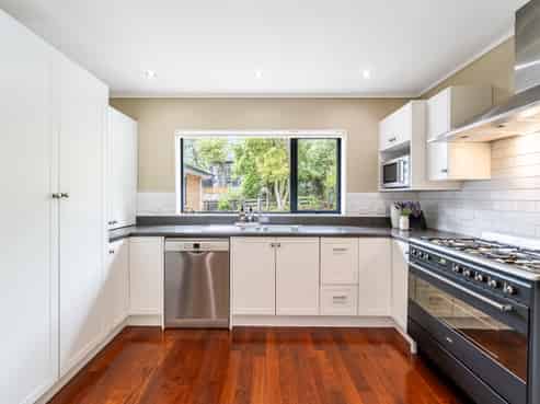 30 Carlow Grove, Birchville