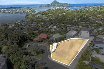 8 Hinemoa Terrace, Tairua