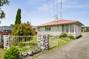 25 Rimutaka Street, Trentham