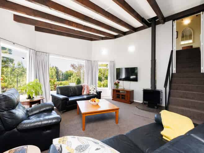 7 Poplar Grove, Bulls