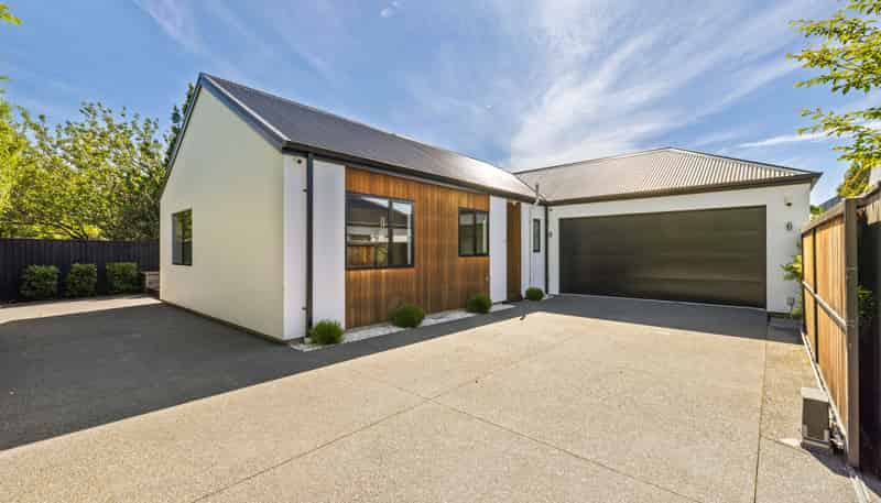 255B Edgeware Road, Saint Albans