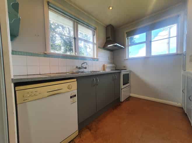 777 Sandringham Road Extension , Mount Roskill